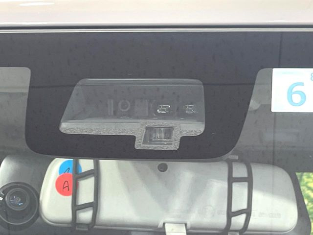 �y�X�Y�L �Z�[�t�e�B�T�|�[�g�z���s���ɑO���̎ԗ�����F�����A�Փ˂������Ȏ��͌x��ƃu���[�L�ŏՓˉ���Ɣ�Q�y�����A�V�X�g�B�����S�Ƀh���C�u�����y���݂��������܂��B