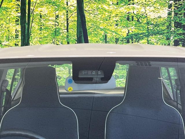 �y�X�Y�L �Z�[�t�e�B�T�|�[�g�z���s���ɑO���̎ԗ�����F�����A�Փ˂������Ȏ��͌x��ƃu���[�L�ŏՓˉ���Ɣ�Q�y�����A�V�X�g�B�����S�Ƀh���C�u�����y���݂��������܂��B