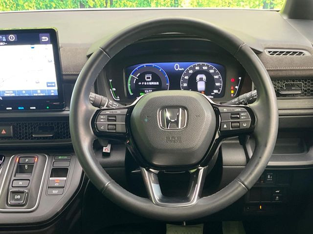 �y�����v�����X�e�A�����O�z�㎿�Ȋv���g�p���邱�ƂŁA��ɂ����������݂ƂĂ��^�]���₷���n���h���ł���