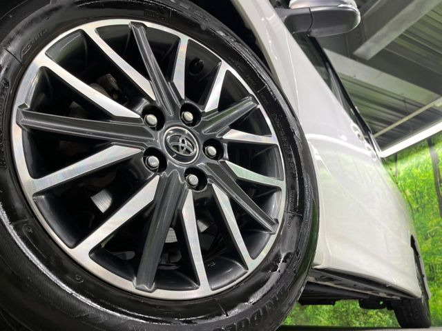 【純正16インチアルミホイール】外観にマッチした純正アルミホイールを装着しております。各種社外アルミホイールや、スタッドレスタイヤも取扱いしております。是非ご相談ください♪