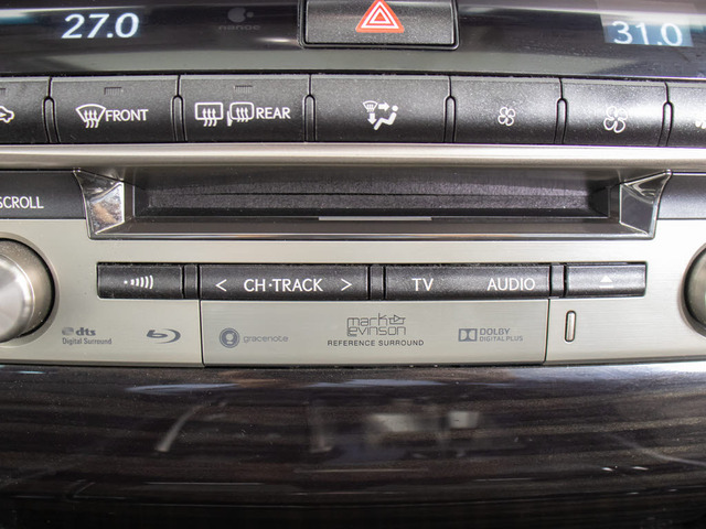 マークレビンソンプレミアムサウンドシステム!そのクリアで迫力あるサウンドにより、オーディオブランドとして名高いブランドです!まるでコンサートホールのような臨場感を味わえます!!