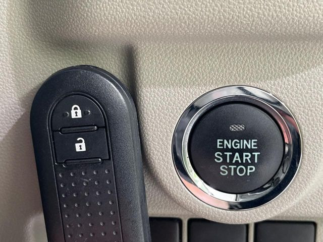 �y�L�[�t���[�V�X�e���z�J�o����|�P�b�g�ɓ��ꂽ�܂܂ł��h�A�̎{���E�������\�ȃX�}�[�g�L�[�𑕔��B�G���W���̃I���E�I�t�����J�M�����o���K�v����������Ƃ��Ă��֗��ł���