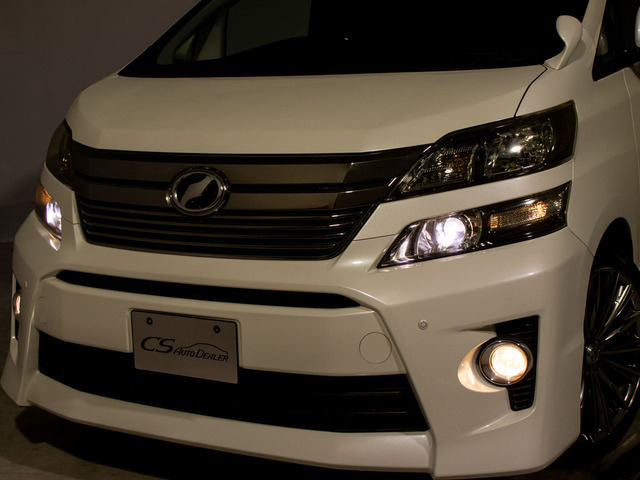 ★HIDヘッドライト★明るさ、視認性抜群!LEDへの換装もお任せください!