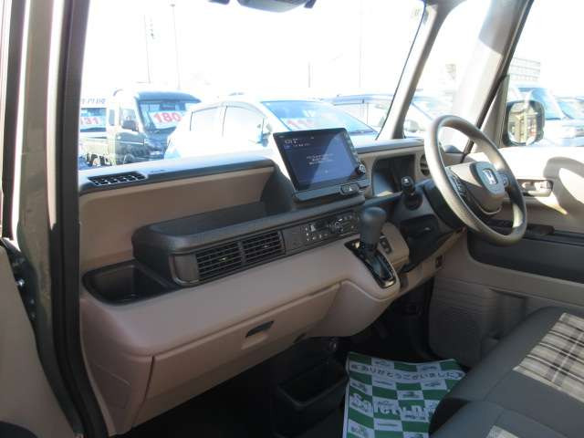 N-BOXジョイ 2トーン 4WD