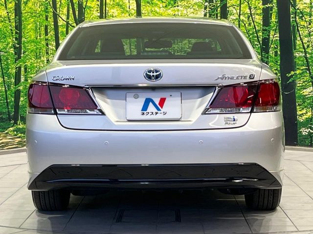 安心の最長10年・走行無制限保証(有償)をご用意。保証内容も充実はもちろん、無料点検&オイル交換や、年中無休の全国・24時間ロードサービスも付帯されておりますのでご安心下さい。