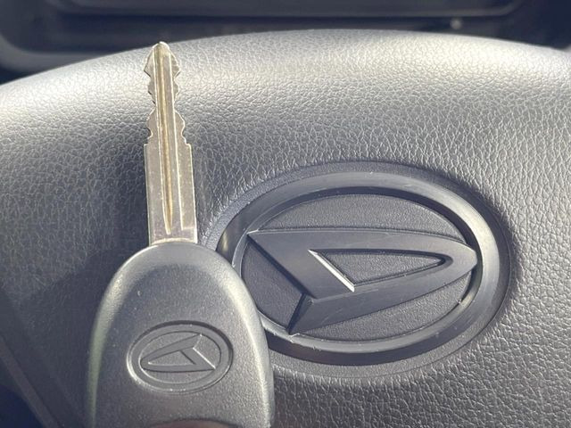 �y�L�[�t���[�V�X�e���z�J�o����|�P�b�g�ɓ��ꂽ�܂܂ł��h�A�̎{���E�������\�ȃX�}�[�g�L�[�𑕔��B�G���W���̃I���E�I�t�����J�M�����o���K�v����������Ƃ��Ă��֗��ł���