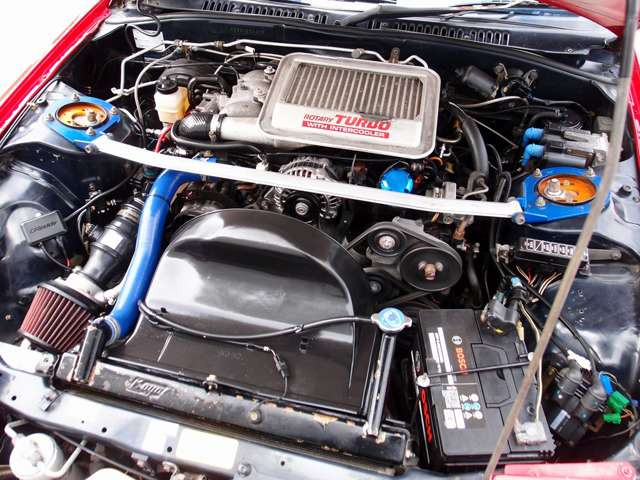 �S���ł��䐔�̏��Ȃ�FC�J�u���I���J�X�^���ԗ��̓���!�O���̓u���C�Y���b�h�ɓh������A���Г��Ɏ��ɃI���^�l�[�^�[���V�i�����ρB���z���f����WORK�}�C�X�^�[S1R18AW�A�ԍ����ȂǊ󏭉��l�̍������