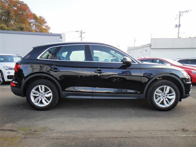 Q52.0 TFSI クワトロ 4WD