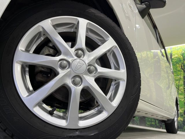 �y����14�C���`�A���~�z�C�[���z�O�ςɃ}�b�`���������A���~�z�C�[���𑕒����Ă���܂��B�e��ЊO�A���~�z�C�[����A�X�^�b�h���X�^�C�����戵�����Ă���܂��B���񂲑��k����������