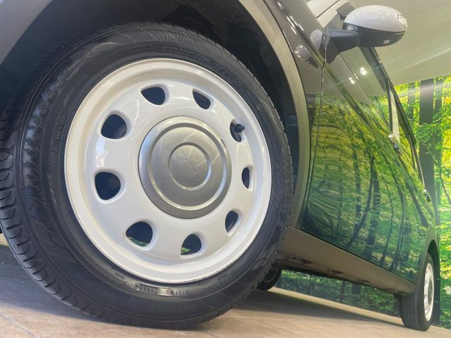 �y����14�C���`�A���~�z�C�[���z�O�ςɃ}�b�`���������A���~�z�C�[���𑕒����Ă���܂��B�e��ЊO�A���~�z�C�[����A�X�^�b�h���X�^�C�����戵�����Ă���܂��B���񂲑��k����������