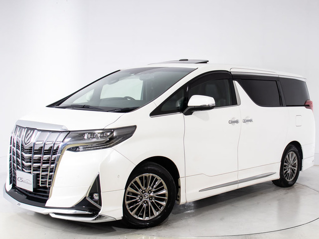 ★フロントビュー★グリル交換、エアロ取り付け等、カスタムもお任せください!