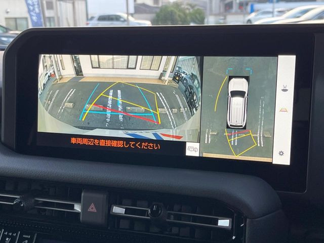 �y�p�m���~�b�N�r���[���j�^�[�z��p�̃J�����ɂ��A�ォ�猩���낵���悤�Ȏ��_��360�x�N���}�̎��͂��m�F���邱�Ƃ��ł��܂������p�������m�F���₷���A�����ꏊ�ł̐؂�Ԃ��⒓�Ԃ��X���[�Y�ɍs���܂��B