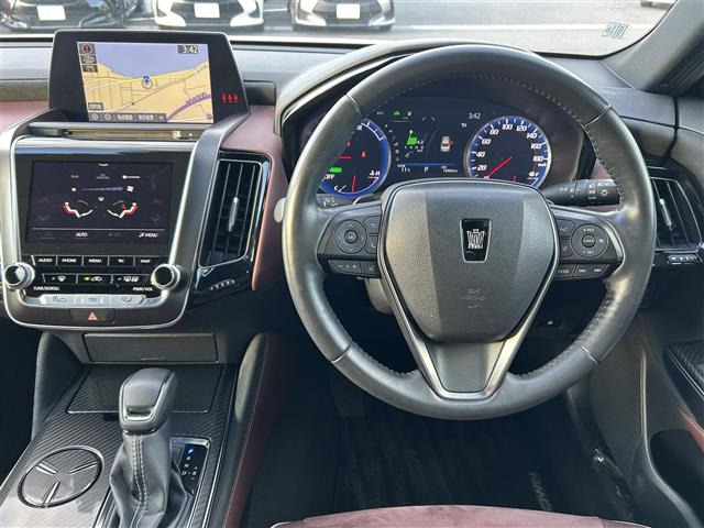 クラウンハイブリッド 2.5 RS アドバンス