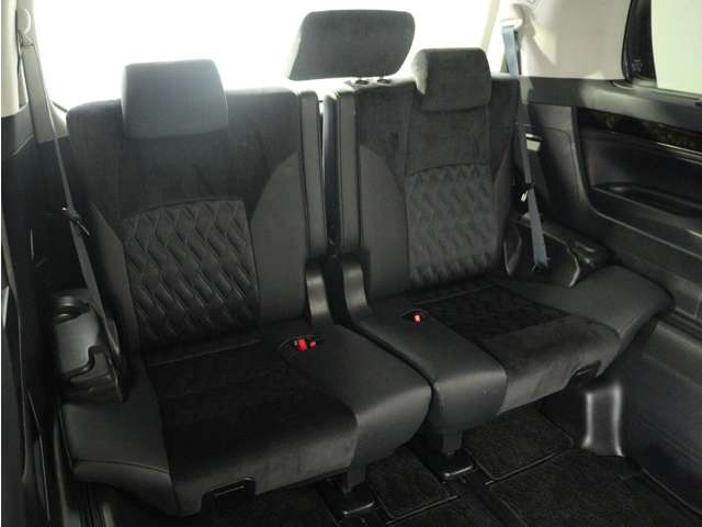 �T�[�h�V�[�g���L�X�Ƃ�����Ԃ����p�ӂ��Ă���܂�!�V�[�g�A�����W�ɂāA���K�X�y�[�X����邱�Ƃ��\�ƂȂ��Ă���܂�!�A�����W�p�^�[�����L�x�ŁA�l�X�ȃV�[���ɂ����p���������܂�!