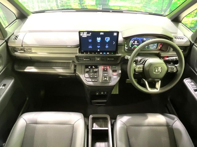 ステップワゴン2.0 e:HEV スパーダ