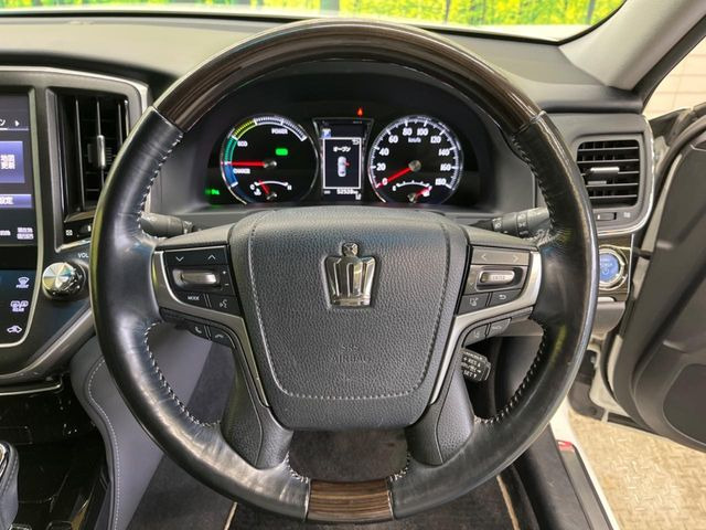 �y�g���^�Z�[�t�e�B�Z���X�z���s���ɑO���̎ԗ�����F�����A�Փ˂������Ȏ��͌x��ƃu���[�L�ŏՓˉ���Ɣ�Q�y�����A�V�X�g�B�����S�Ƀh���C�u�����y���݂��������܂��B