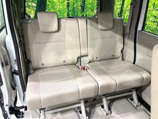 ���i���ȃI���W�i���t���A�}�b�g���I�v�V�����ɂĂ��p�ӂ��Ă���܂��B���D���ȃf�U�C����J���[�����Ԃɍ��킹�đI��ł����������Ƃ��ł��܂���