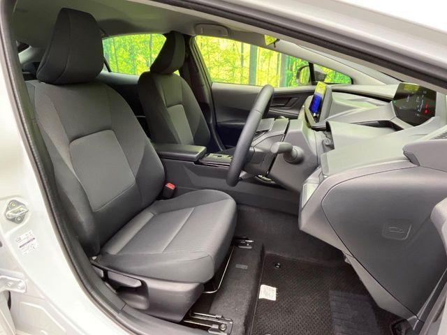 運転席シート廻りは使用感も少なく、良好な状態となっています。丁寧に使われていたことがよくわかりますね。