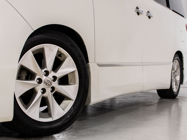 ★タイヤ交換★お好みのメーカ-やデザインのホイールへの換装も承っております!