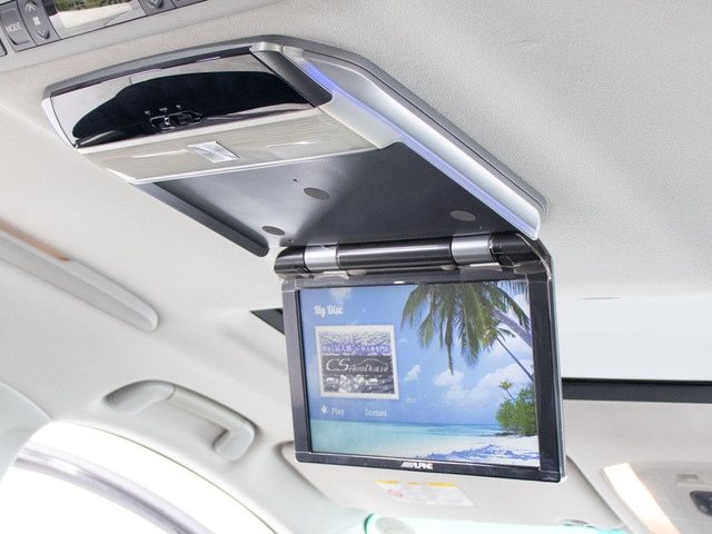 ★フリップダウンモニター★後席の方もDVD等をお楽しみいただけます!