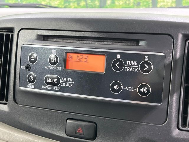 お好きな音楽を車内でお楽しみいただけます♪スピーカー交換・ウーハー追加などの音質向上や、最新ナビ・後席モニター等の取り付けも是非ご相談ください!