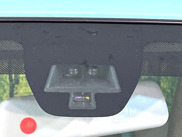 �y�X�Y�L �Z�[�t�e�B�T�|�[�g�z���s���ɑO���̎ԗ�����F�����A�Փ˂������Ȏ��͌x��ƃu���[�L�ŏՓˉ���Ɣ�Q�y�����A�V�X�g�B�����S�Ƀh���C�u�����y���݂��������܂��B