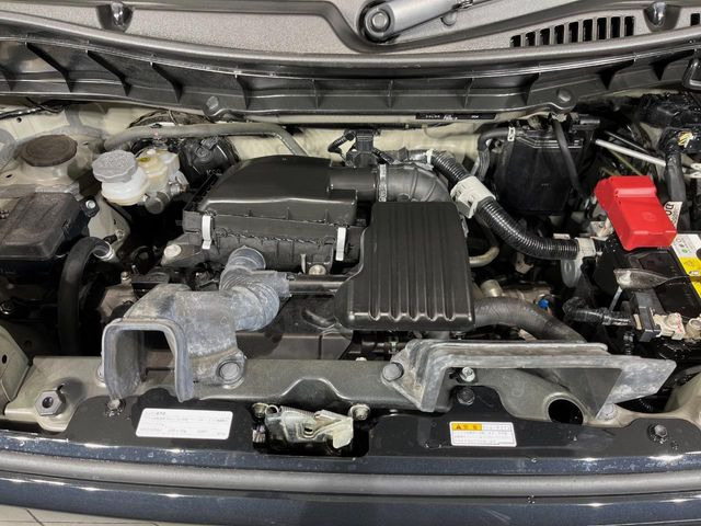 親切・丁寧な専門メカニックスタッフが応対!・車検・点検整備・事故等の修理などアフターサービスも安心。お車のカスタマイズもネクステージのサービススタッフまでご相談ください!