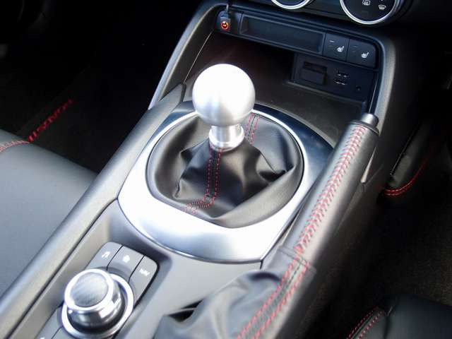 �l�C�̃��[�h�X�^�[6MT���f���J�X�^���ԗ��̓���!���z���f����RAYS��TE3716AW�͏����t�F���_�[�Ƀc���C�`�ɂȂ�悤�ɓ�������BBLTZ�ԍ����ABLTZ�^���[�o�[�ȂǑ����̍��z�p�[�c�𑕔�