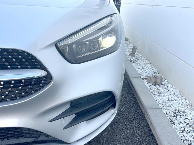 ��LED�w�b�h���C�g:��ԑ��s�����ǍD�Ȏ��E���m�ۂ����S���ĉ^�]�ł��鍂�P�xLED�w�b�h���C�g�𑕔�!�_�����x�������A����d�͂��}�����Ă��܂��B