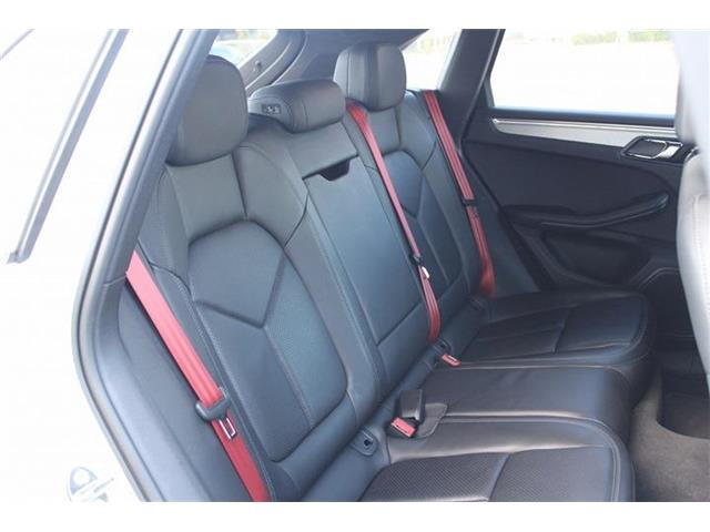 ���Ǝҗl�ւ̔̔��͂��f�肳���Ă��������܂��B �Ԍ������ԗ��̏ꍇ�́A�Ԍ����擾�������x�������z�ŕ\�����Ă���܂��B