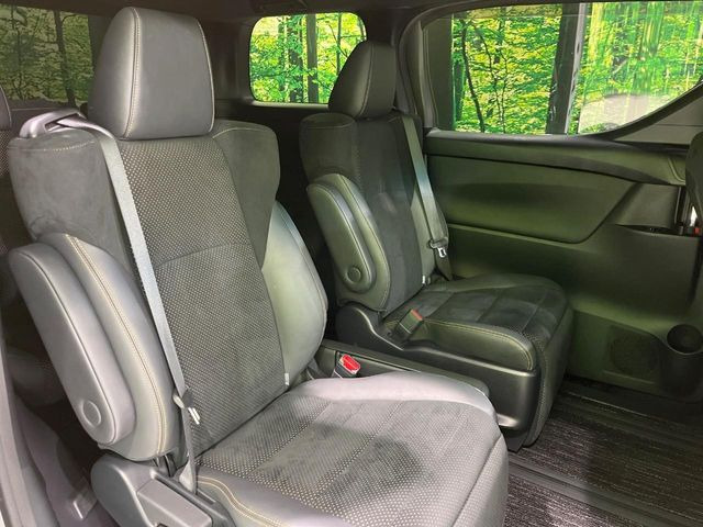 ���ڒ����̓E�H�[�N�X���[�ƂȂ��Ă���܂��B���ڂƎO��ڂ̈ړ�����~�肪�Ƃ��Ă��y�ɂȂ�̂ŁA���~��̍ۂ��X�g���X�������邱�Ƃ͂���܂����