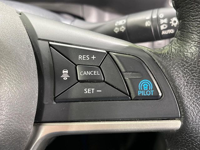 �y�v���p�C���b�g�z�������H�ł̒��������s���y��!!�a�؎��Ə��񑖍s�̃V�[���ŁA�A�N�Z���E�u���[�L�E�X�e�A�����O�������Ő��䂵�A�������^�]�̕��S���y�����Ă���܂���