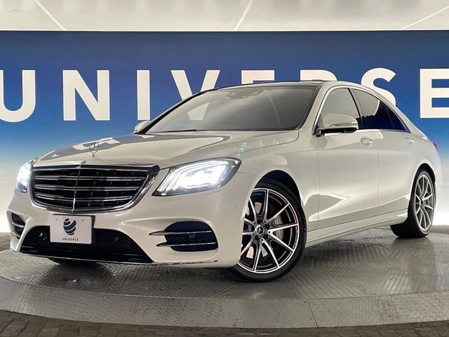 ●LEDヘッドライト:夜間走行時も良好な視界を確保し安心して運転できる高輝度LEDヘッドライトを装備!点灯速度が早く、消費電力も抑えられています。