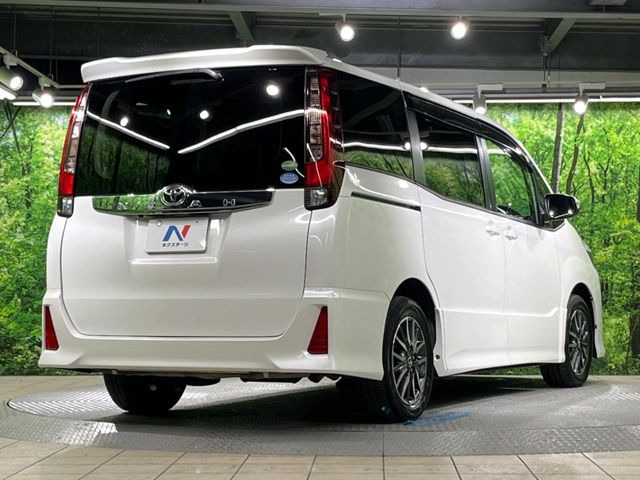 ☆全国のネクステージからお取り寄せが可能※!遠方の店舗に展示してあるクルマが気になる場合も、最寄りの店舗でご覧いただくことが可能です!是非私たちに要望をお聞かせください!※別途費用