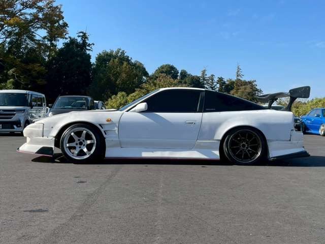 ���X�݌ɂ͊O���A�����N���[�j���O��ɓW�����A�����Ď��̏C�����̗L���A���[�^�[��������̗L������O�ҋ@�ւɂ�錟����S����{���Ă���܂��B�Ԍ��A�����A����h�������ЂőΉ��ł��܂��̂ł����S���������B