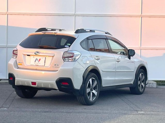 大好評を頂いておりますボディの弾スプラッシュコートも好評受付中。通常のガラスコートと異なる、耐久年数6年の無機質ガラスコーティングが、ボディをキレイな状態に保ってくれます。