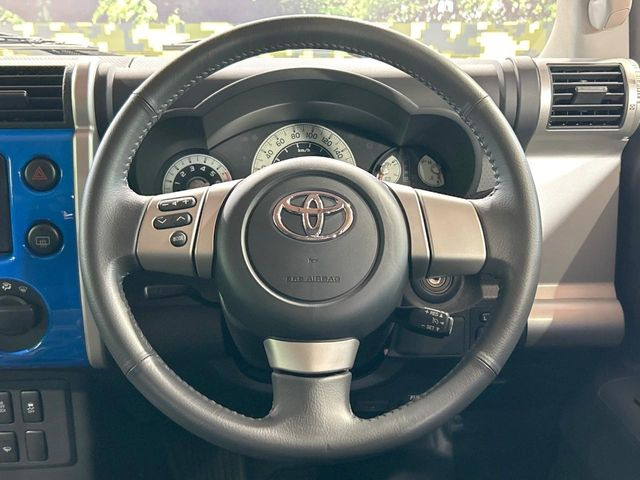 �y�N���[�Y�R���g���[���z�������H�����N���N���s�B�A�N�Z���𗣂��Ă���葬�x�ő��s���ł��A�������^�]���̕��S���y��!�����E�������ȒP�ȃX�C�b�`����Œ����ł��܂��B