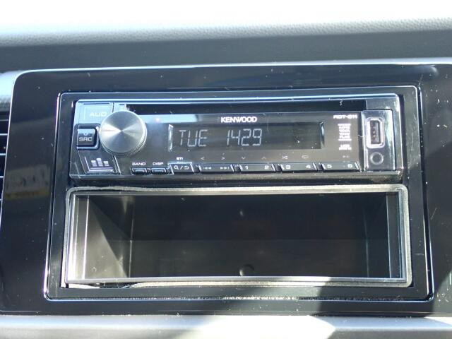 CD�I�[�f�B�I�E���W�I���t���Ă܂��B