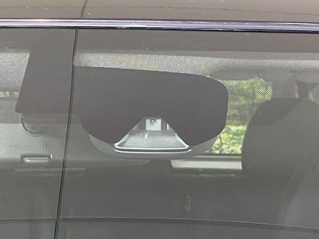 �y�G�}�[�W�F���V�[�u���[�L�z���s���ɑO���̎ԗ�����F�����A�Փ˂������Ȏ��͌x��ƃu���[�L�ŏՓˉ���Ɣ�Q�y�����A�V�X�g�B�����S�Ƀh���C�u�����y���݂��������܂��B