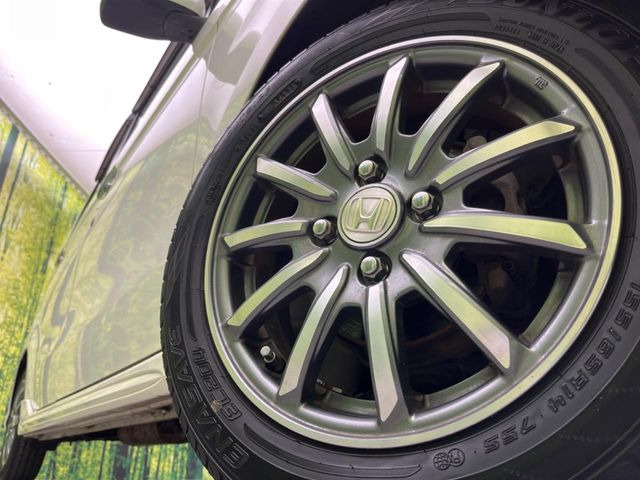 �y����14�C���`�A���~�z�C�[���z�O�ςɃ}�b�`���������A���~�z�C�[���𑕒����Ă���܂��B�e��ЊO�A���~�z�C�[����A�X�^�b�h���X�^�C�����戵�����Ă���܂��B���񂲑��k����������