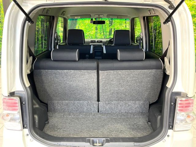 ���i�̂���������ʋ΁A���}���ɏ\���ȉ׎��X�y�[�X���m�ۂ��Ă���܂��B�Z�J���h�V�[�g��|���ƁA�傫�ȉו��̐ύڂ��\�ł���