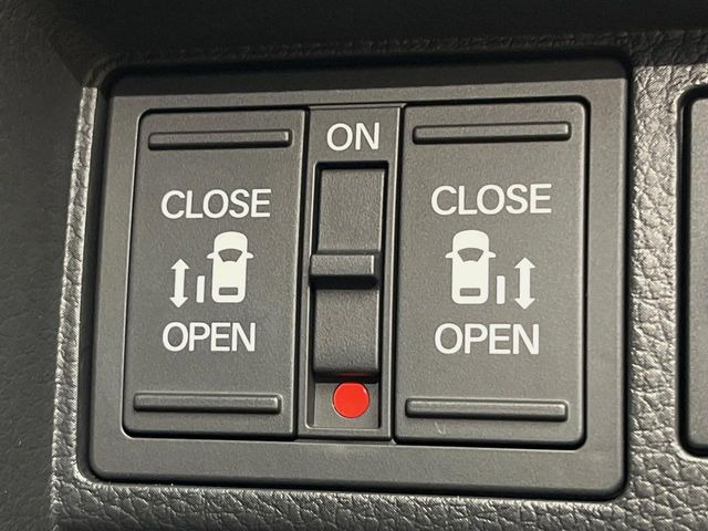 �y�����p���[�X���C�h�h�A�z�X�}�[�g�L�[��^�]�Ȃ̃X�C�b�`�Ō�ȗ����X���C�h�h�A�̊J���\���d��������͂����ăh�A���J����K�v�������A�����Ȃ��q�l�ł��ȒP�ɊJ���߂ł����K�ł���