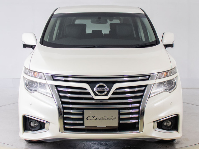 ★フロントビュー★グリル交換、エアロ取り付け等、カスタムもお任せください!