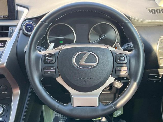 �y�����v�����X�e�A�����O�z�㎿�Ȋv���g�p���邱�ƂŁA��ɂ����������݂ƂĂ��^�]���₷���n���h���ł���