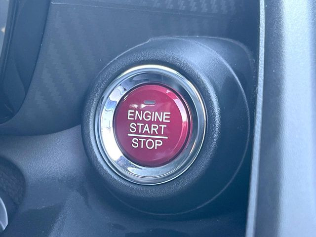 �y�A�N�Z�X�L�[&�v�b�V���X�^�[�g�z�J�o����|�P�b�g�ɓ��ꂽ�܂܂ł��h�A�̎{���E�������\�ȃX�}�[�g�L�[�𑕔��B�G���W���̃I���E�I�t�����J�M�����o���K�v�������A�{�^�����v�b�V�����邾����OK��