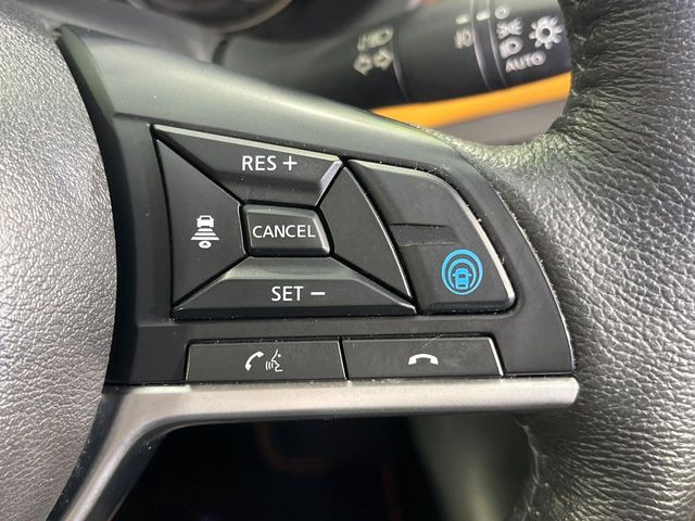 �y�v���p�C���b�g�z�������H�ł̒��������s���y��!!�a�؎��Ə��񑖍s�̃V�[���ŁA�A�N�Z���E�u���[�L�E�X�e�A�����O�������Ő��䂵�A�������^�]�̕��S���y�����Ă���܂���