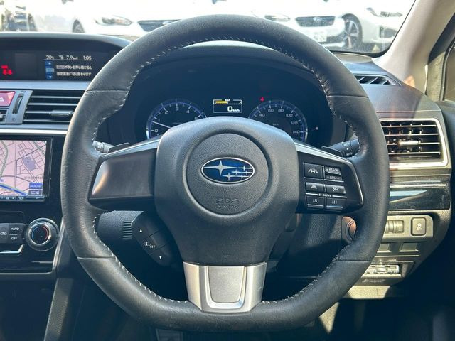 �y�����v�����X�e�A�����O�z�㎿�Ȋv���g�p���邱�ƂŁA��ɂ����������݂ƂĂ��^�]���₷���n���h���ł���