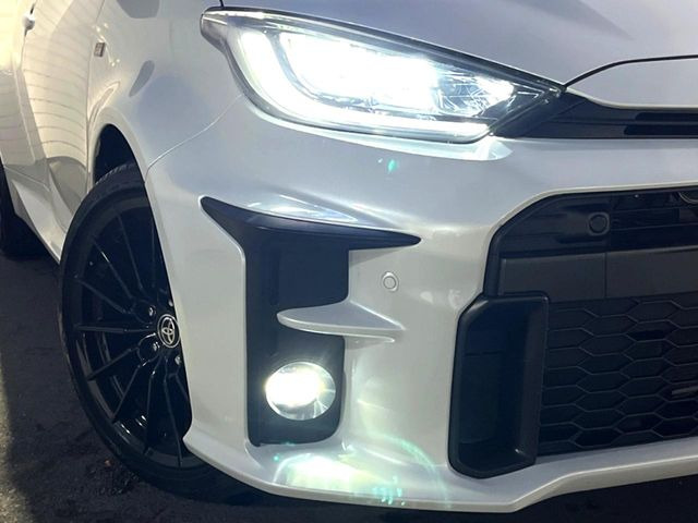 �yLED�w�b�h���C�g�z���V����ԑ��s�����ǍD�Ȏ��E���m�ۂ����S���ĉ^�]�ł��鍂�P�xLED�w�b�h���C�g�𑕔�!�_�����x�������A����d�͂��}�����Ă��܂��B