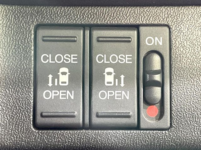 �y�}���`�r���[�J�����V�X�e���z��p�̃J�����ɂ��A�ォ�猩���낵���悤�Ȏ��_��360�x�N���}�̎��͂��m�F���邱�Ƃ��ł��܂������p�������m�F���₷���A�����ꏊ�ł̐؂�Ԃ��⒓�Ԃ��X���[�Y�ɍs���܂��B