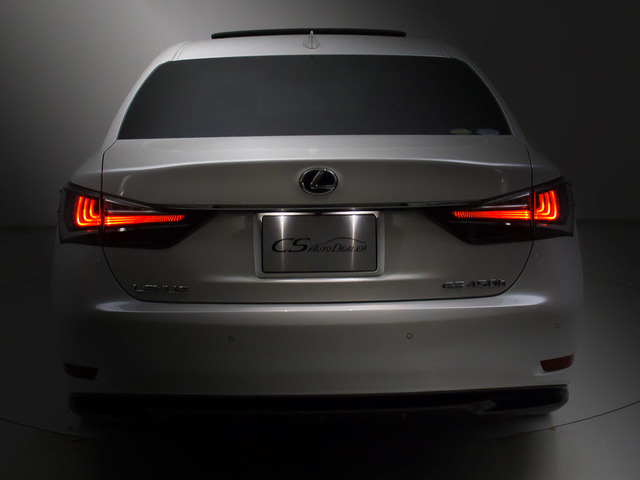 ★テールスモークやLED加工、マフラー、ルーフスポイラー、エアロパーツなど取り付け承ります!